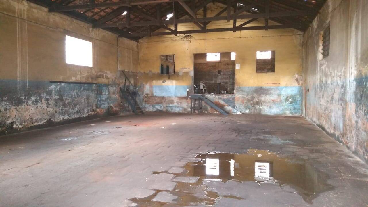 Prédio Inteiro à venda, 220m² - Foto 2