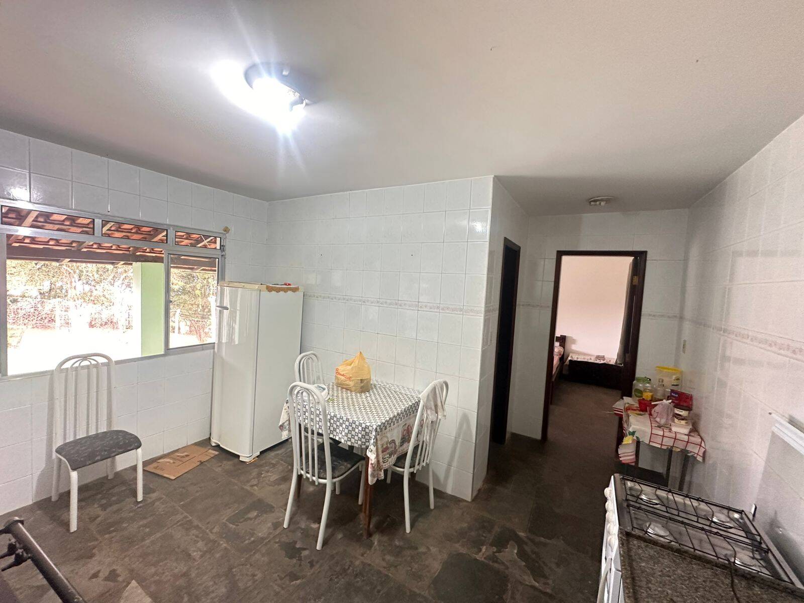 Chácara à venda com 2 quartos, 700m² - Foto 8