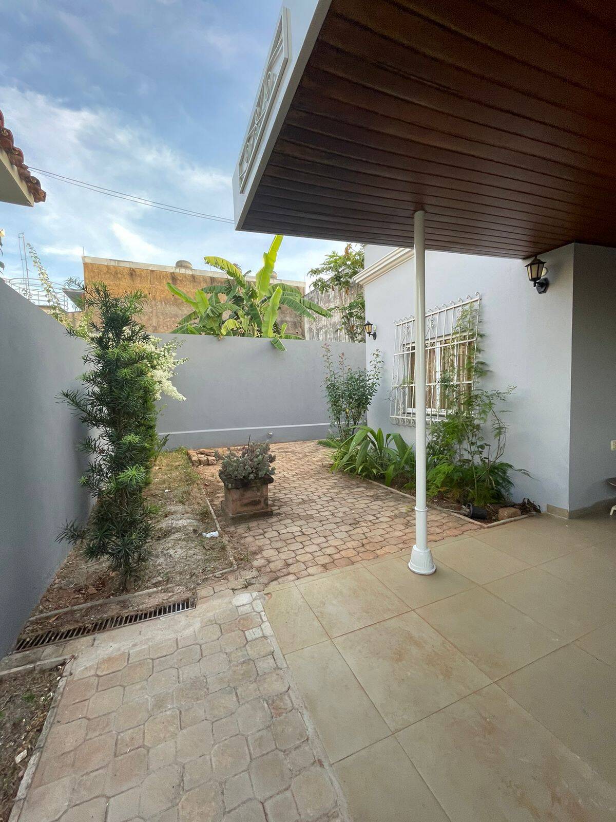 Casa, 5 quartos, 329 m² - Foto 3