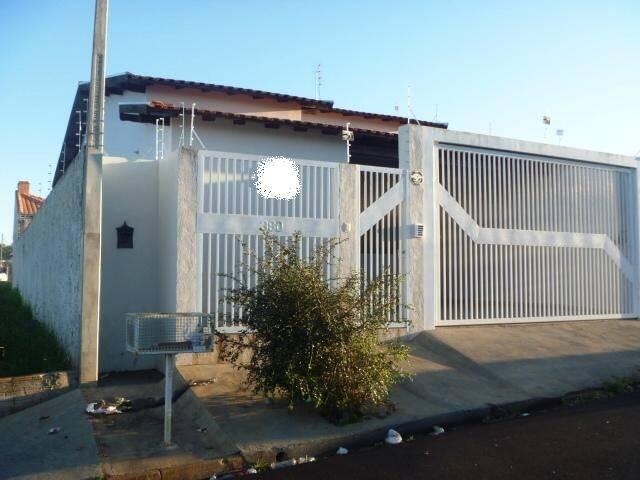 Casa para Venda em Piraju - 2