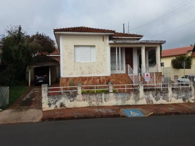 Casa para Venda em Piraju - 2