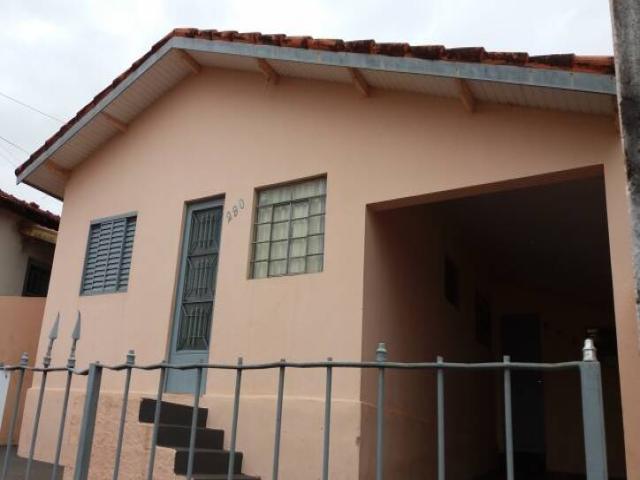 Casa para Venda em Piraju - 2