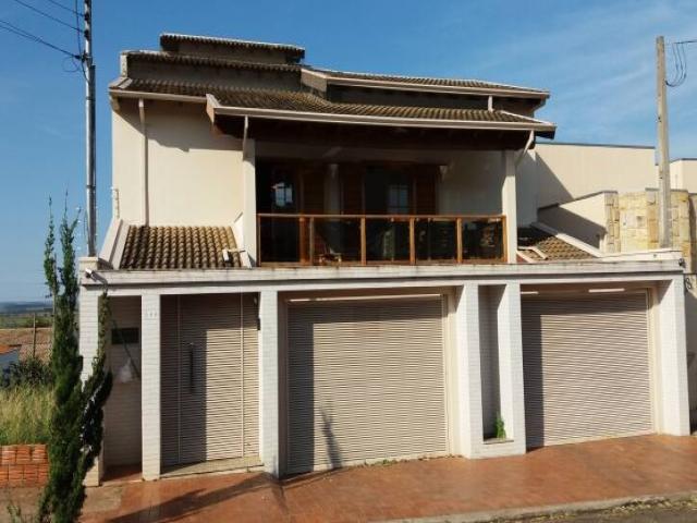 Casa para Venda em Piraju - 2