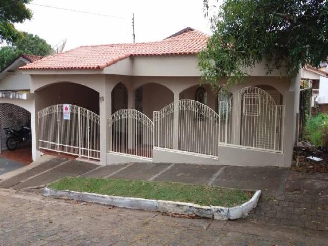 Casa para Venda em Piraju - 2